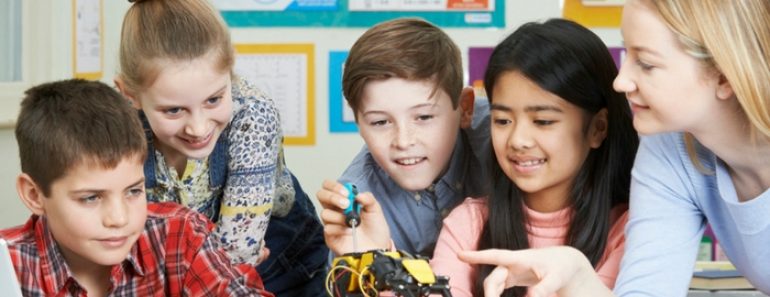 los rebots y drones en las aulas