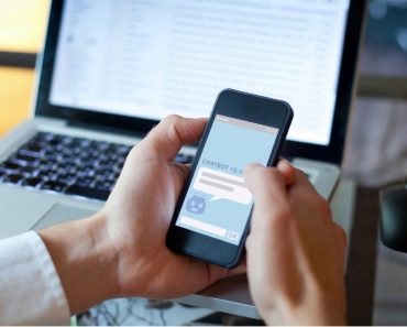 Chatbots con supervisión humana